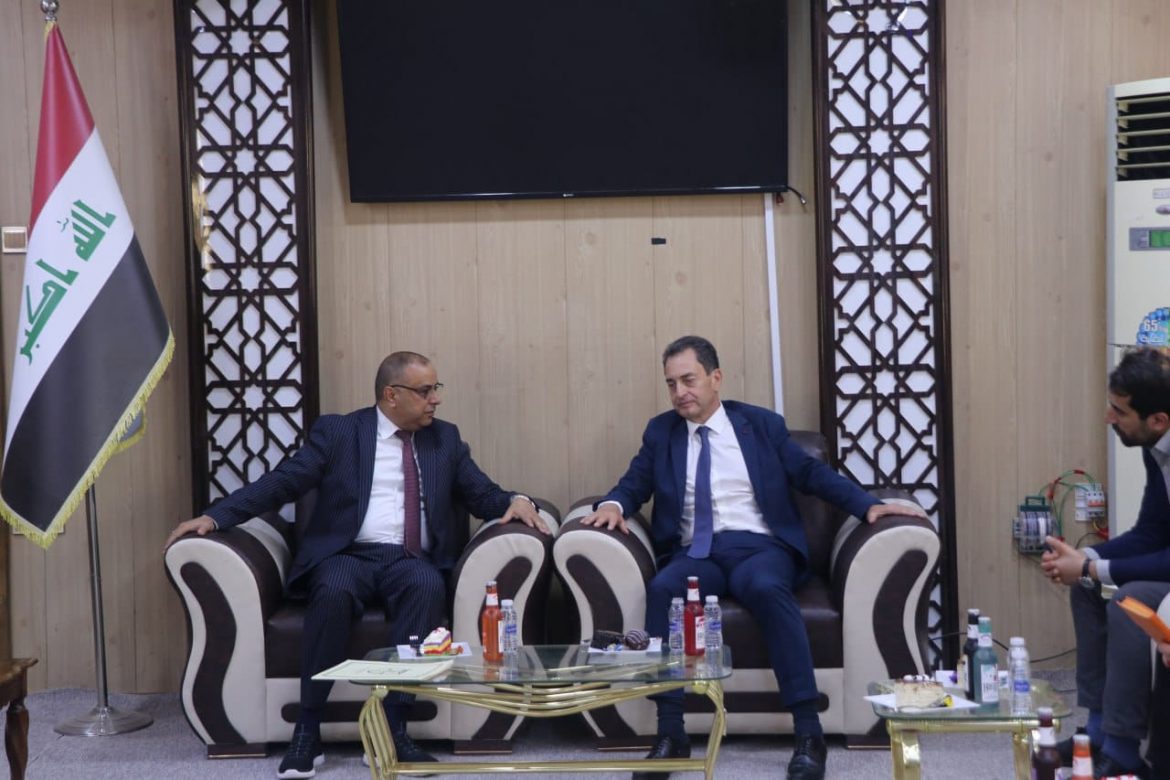رئيس جامعة ميسان يستقبل السفير الفرنسي في العراق ويبحث معه مسارات التعاون في المجالات العلمية والبحثية
