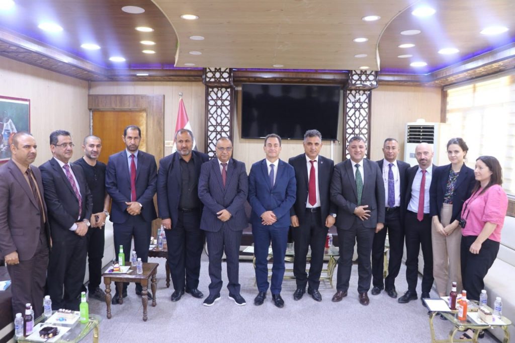 The President of Misan University receives the French Ambassador and discusses with him paths of cooperation in the scientific and research fields.