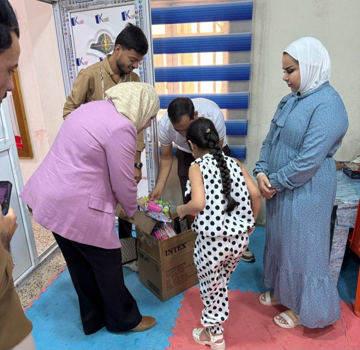 زيارة معهد الإمام الحسين (عليه السلام) لرعاية أطفال التوحد بمناسبة اليوم العالمي للتوحد ..