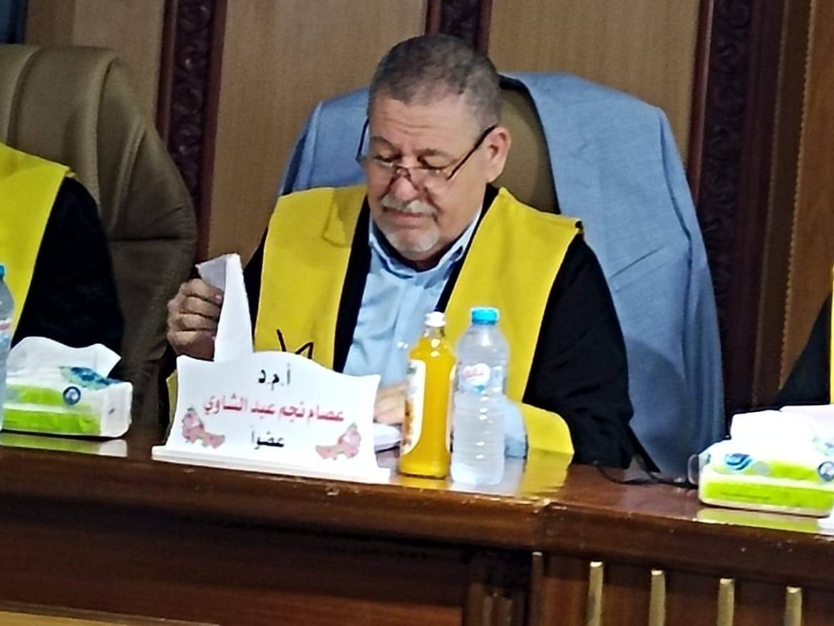 تدريسي من كلية التربية الأساسية يشارك في عضوية لجنة مناقشة رسالة ماجستير في جامعة البصرة ..