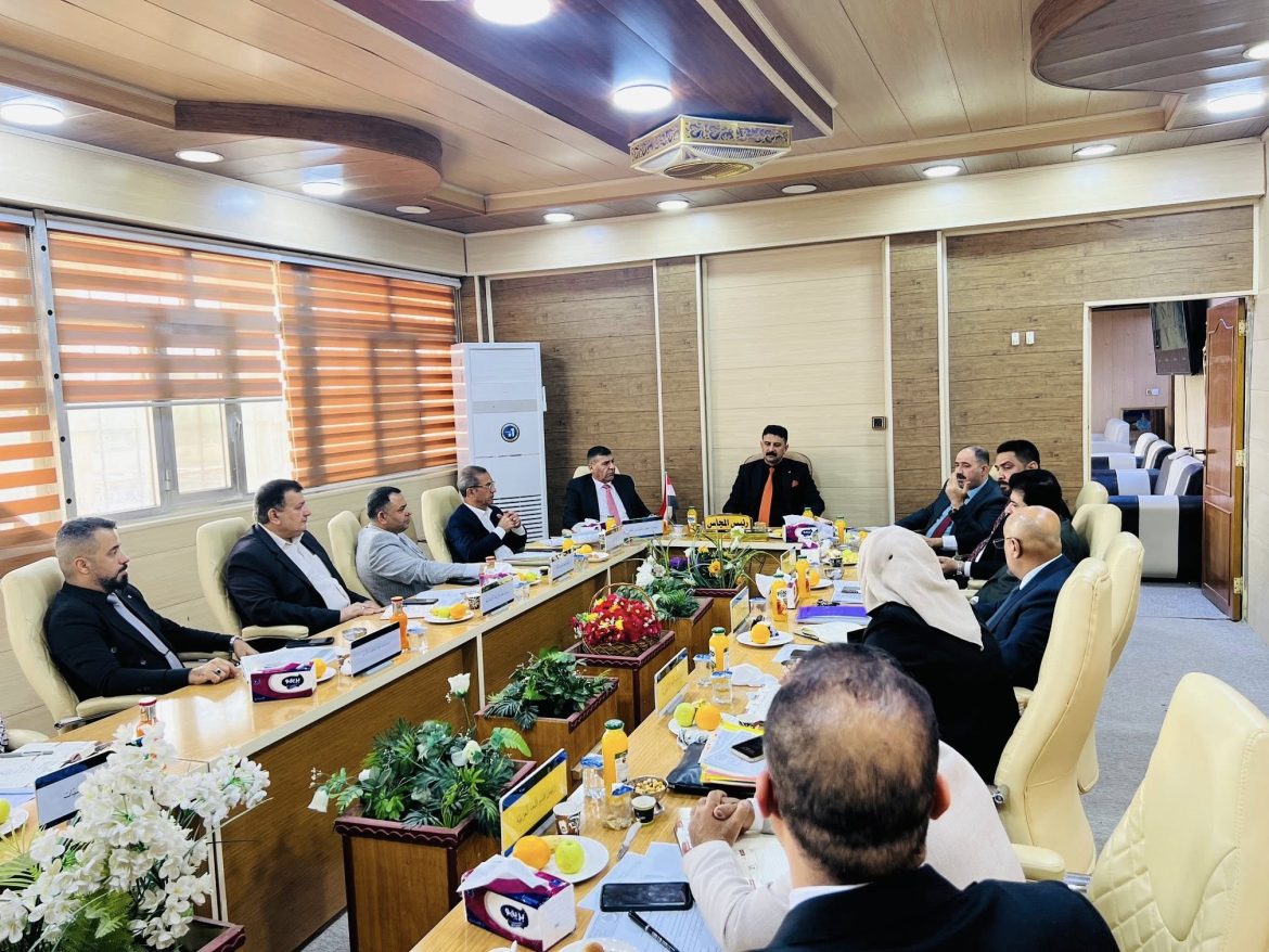 انطلاقًا من التوجيهات الأكاديمية الهادفة إلى تعزيز منهجية العمل المؤسسي والارتقاء بمستوى الأداء العلمي والإداري، عقدت كلية التربية الأساسية في جامعة ميسان اجتماع مجلسها الثاني للدراسة الصباحية للعام الدراسي 2025–2026