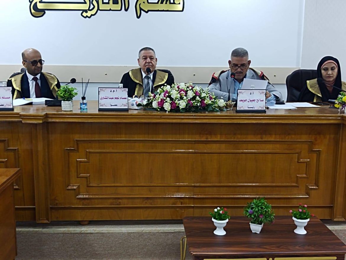 تدريسي من كلية التربية الأساسية عضوا في لجنة مناقشة رسالة ماجستير في جامعة ذي قار ..