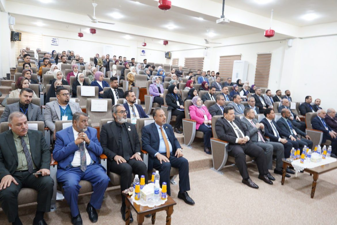 عميد كليه التمريض جامعة ميسان يشارك في مؤتمر في جامعة بابل تحت شعار ( البحث والابتكار طريقنا نحو مستقبل تمريضي مستدام )